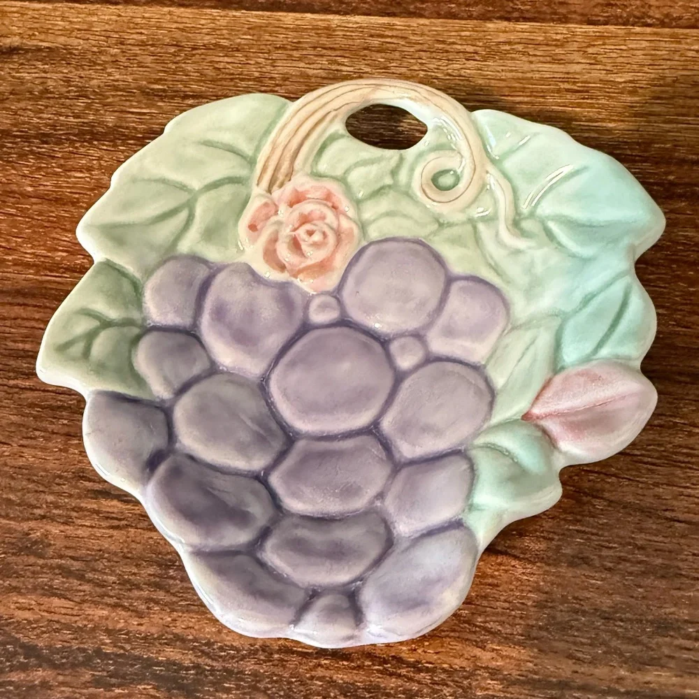 PFALTZGRAFF Grape Fruit Side/Accent Dishes (2)